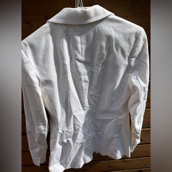 BANANA REPUBLIC Pique blazer in white. Size 4 Tall. EUC. - Picture 14 of 14